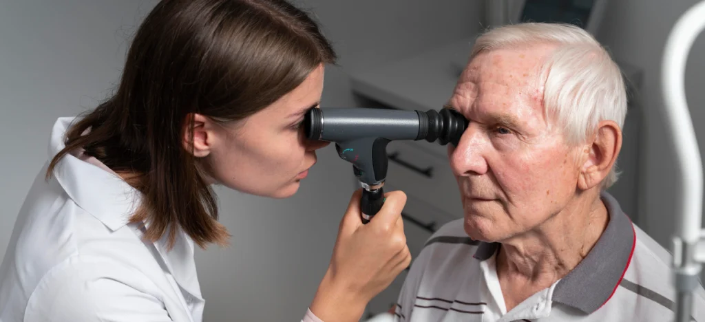 katarakt ameliyatı ağrılı mı