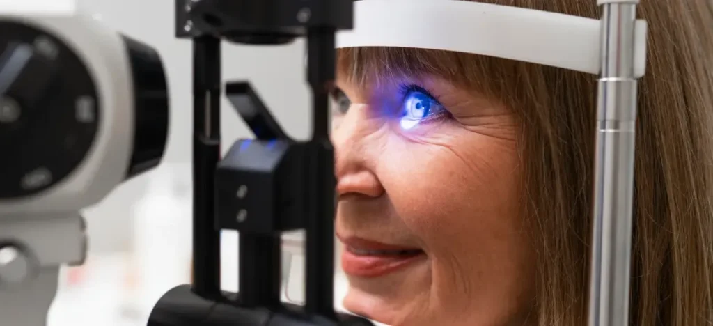 eye examination for vitrectomy